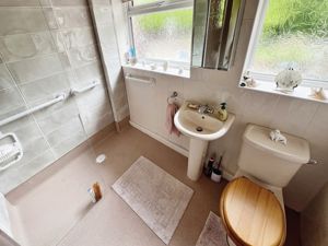 Wet Room - click for photo gallery